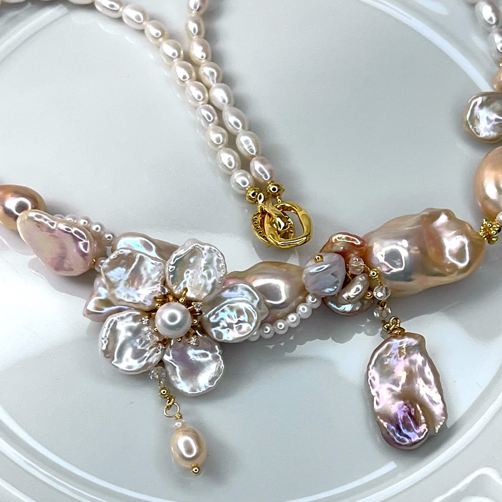 Handmade Premium Champagne Freshwater Keshi Pearl Flower 🌺 Braided Necklace - Picture 4 of 6